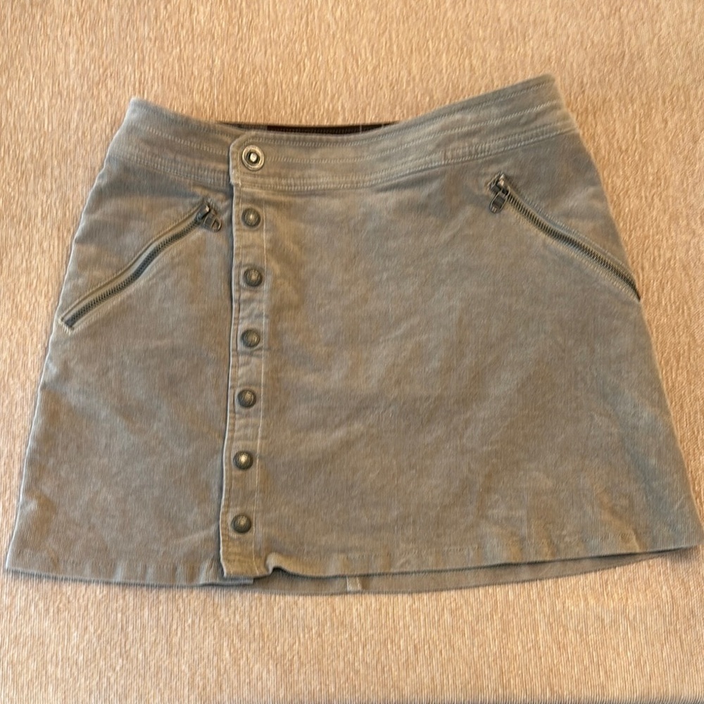 Kuhl Corduroy Snap Front Mini Skirt, sz 2